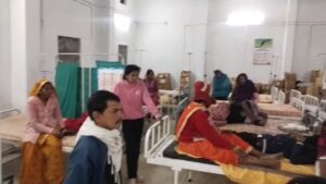 कन्या विवाह योजना में जा रही बस दुर्घटनाग्रस्त, बड़ी संख्या में लोग सामूहिक विवाह समारोह में शामिल होने के लिए…