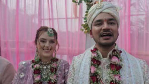 अमेरिकन कायला बनीं हिंदुस्तानी बहू, पेंड्रा के अंकित पर आया दिल, सात समंदर पार आकर की शादी