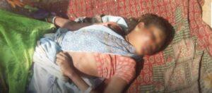 चरित्र विवाद में सहेलियों ने महिला के गुप्तांग में डाली लाल मिर्च, फिर डंडे-लात से पीटकर उतारा मौत के घाट