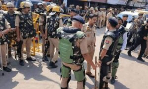 सुरक्षा के कड़े इंतजाम! चप्पे-चप्पे पर पुलिस की नजर, शहर के 50 चौंक-चौराहों पर बनाए गए चेकिंग पॉइंट…