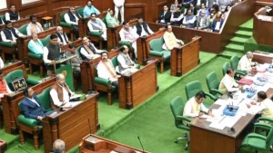 विधानसभा में करोड़ों के धान को चूहे खा जाने के मुद्दे पर आया स्थगन, प्रस्ताव खारिज होने पर विपक्ष का हंगामा, हुए निष्कासित