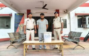 अवैध संबंध के चक्कर में पति बना हैवान, नवविवाहिता को गला दबाकर मारा, फिर करंट से मौत की उड़ायी अफवाह…