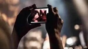 अश्लील वीडिया बनाकर किया ब्लैकमेल, नाबालिग से मांगे पैसे, मामला दर्ज