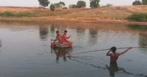 गर्भवती मां और मासूम बेटी की डूबने से मौत, दूसरी बेटी ने बचाई जान