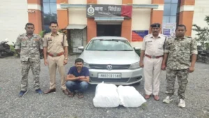 कार में बना रखा था सीक्रेट चैंबर, चेंबर से 38 किलो गांजा बरामद, आरोपी तस्कर गिरफ्तार…