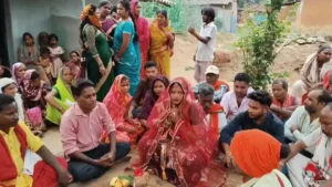 फेरे से पहले दुल्हन परिजनों संग हुई गायब, जेवर और मोबाइल लेकर फरार होने का आरोप