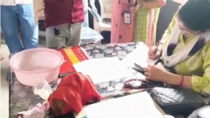 स्कूल में अंधविश्वास का खेल! बाली खोजने के लिए टोटका, शिक्षिका पर गिरी गाज