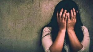 नाबालिग से दुष्कर्म के आरोप में 19 वर्षीय युवक गिरफ्तार, शादी का झांसा देकर वारदात का आरोप…
