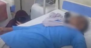 शासकीय स्कूल की 12वीं की छात्रा प्रार्थना के दौरान बेहोश होकर गिरी, हालत गंभीर…